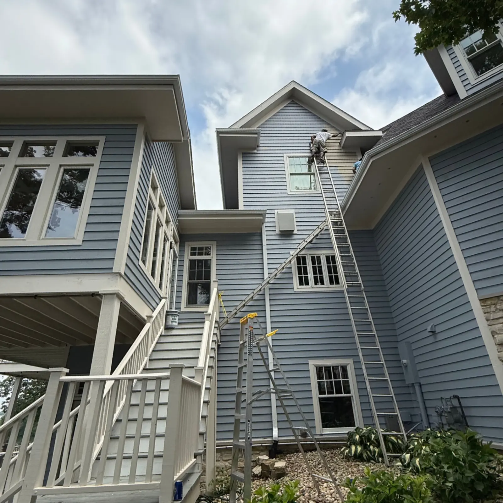 Exterior painting consultation with Clean Cut in Decatur IL