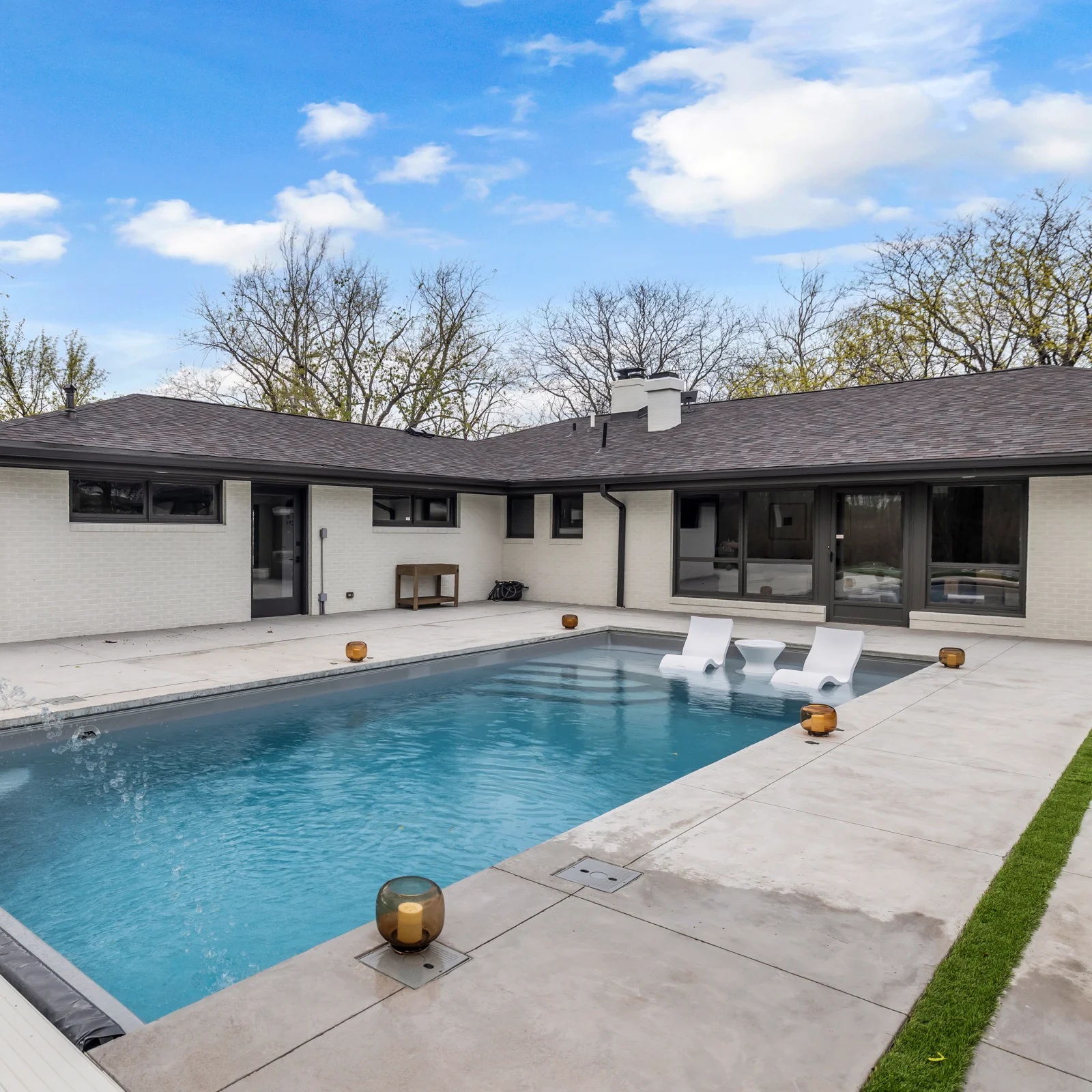 Custom exterior color selection by Clean Cut in Decatur IL